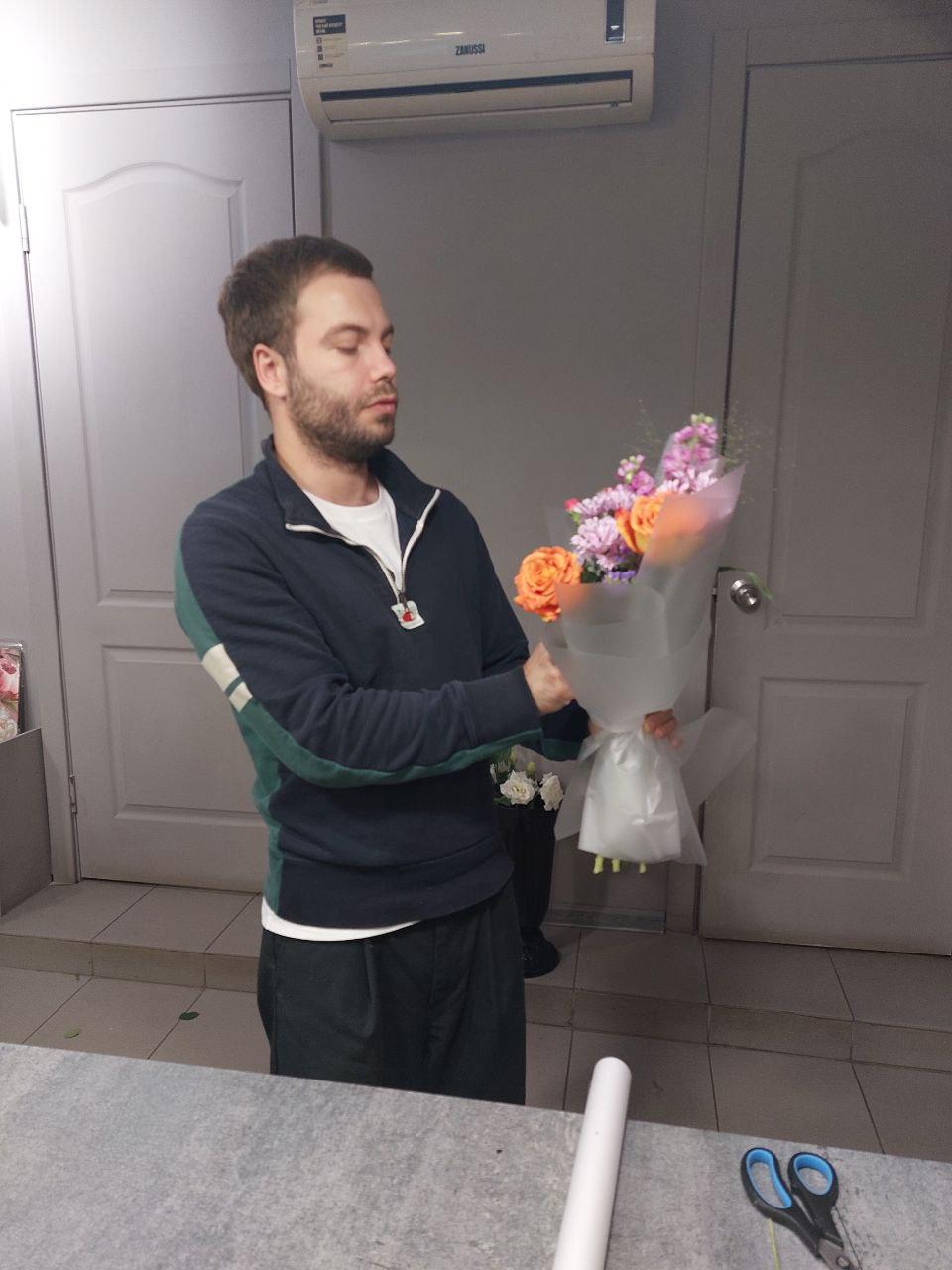 Мастер-класс от известного флориста прошёл в Цветолёте